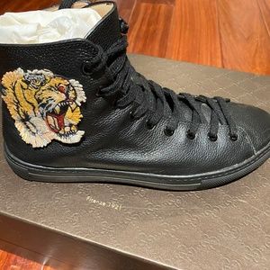 gucci shoes price